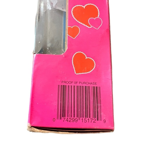 Vintage 1995 Special Edition Valentine Barbie NIB - Picture 6 of 6